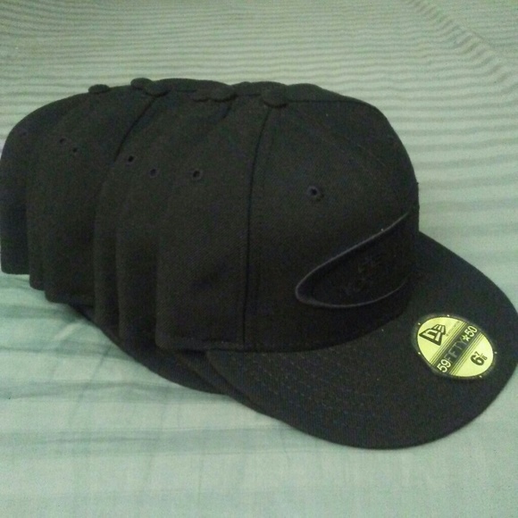 New Era 59/50 Hats - Picture 2 of 2